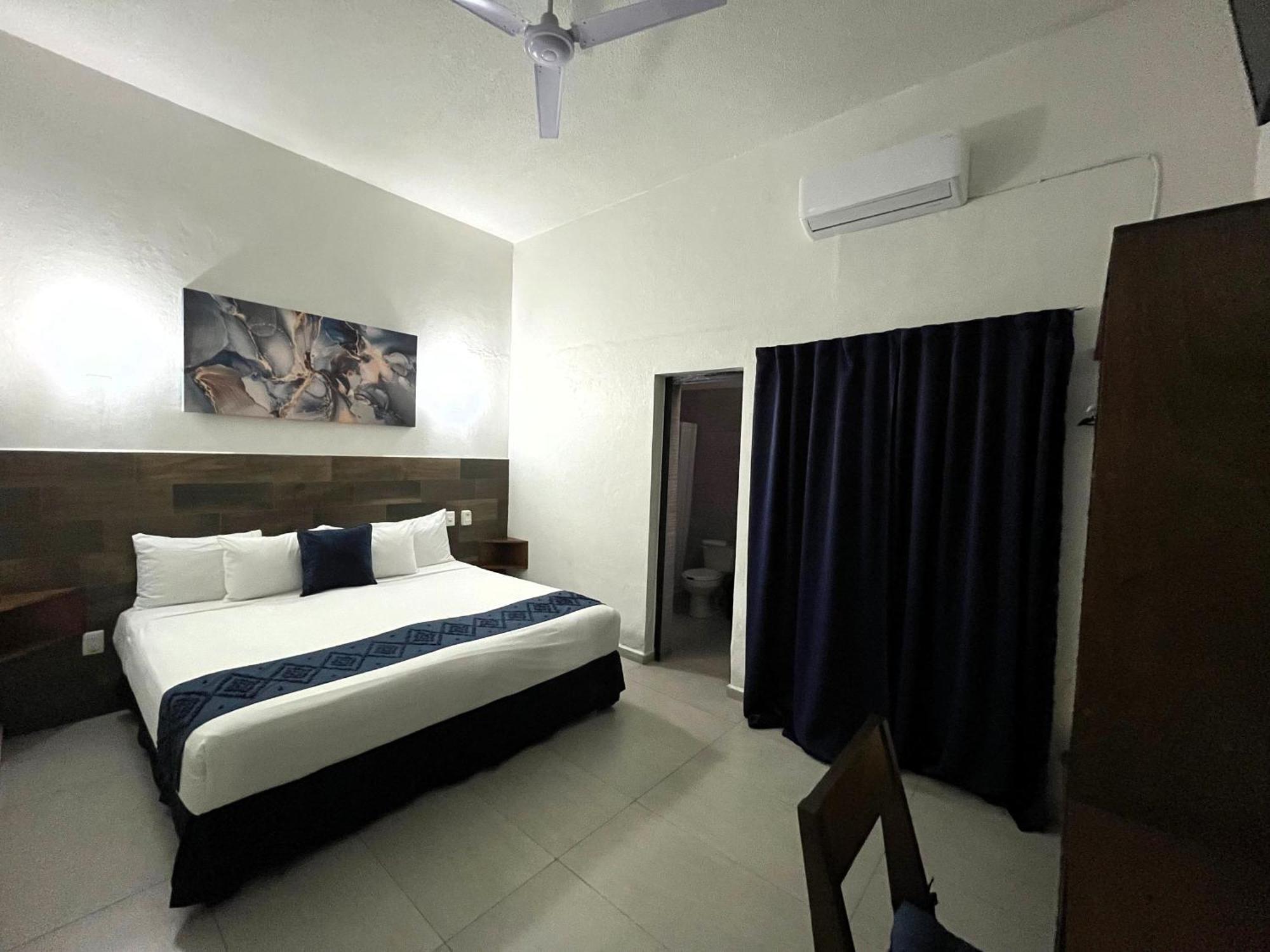 Hotel Juarez 70 Colima Zewnętrze zdjęcie
