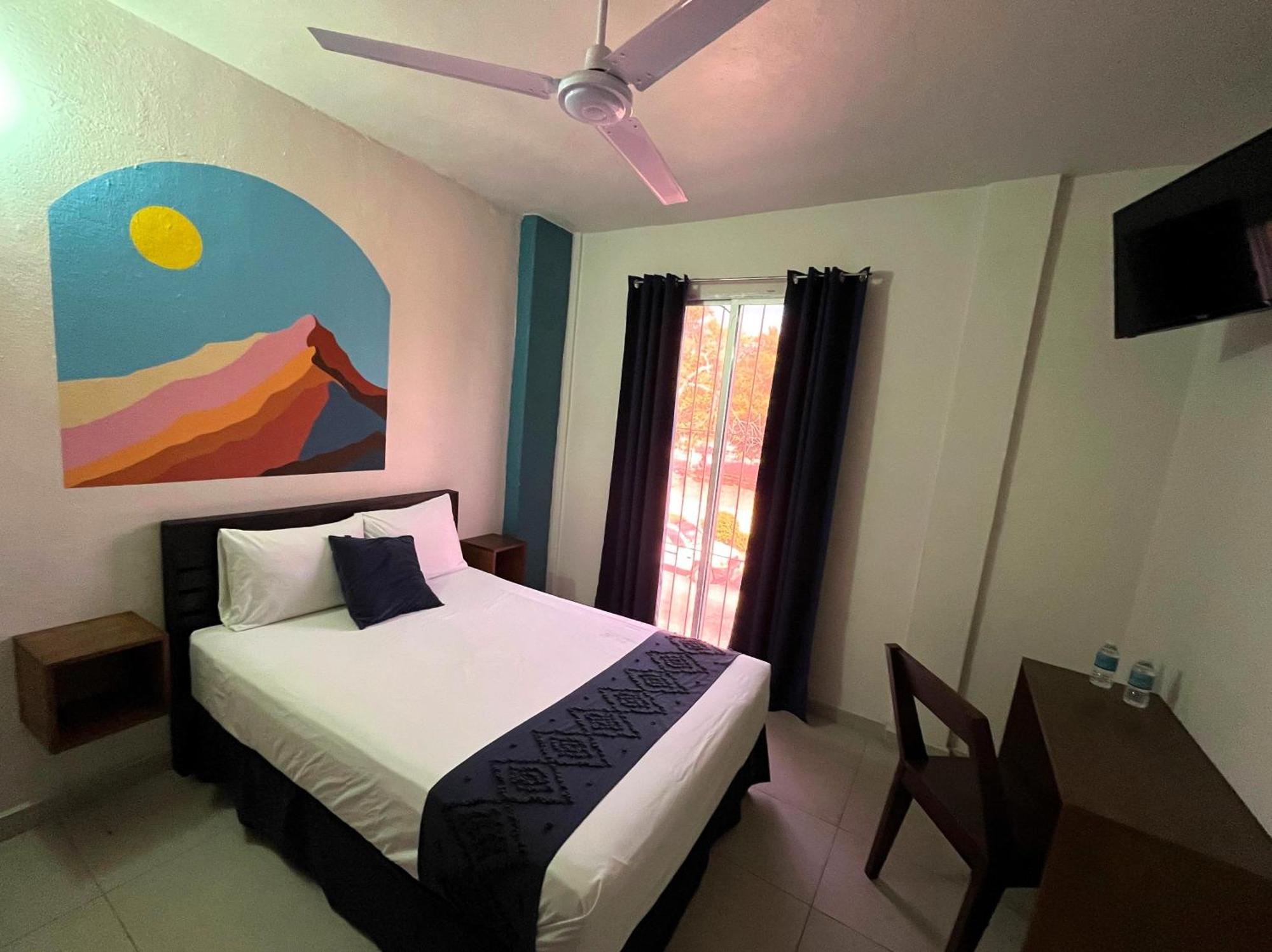 Hotel Juarez 70 Colima Zewnętrze zdjęcie