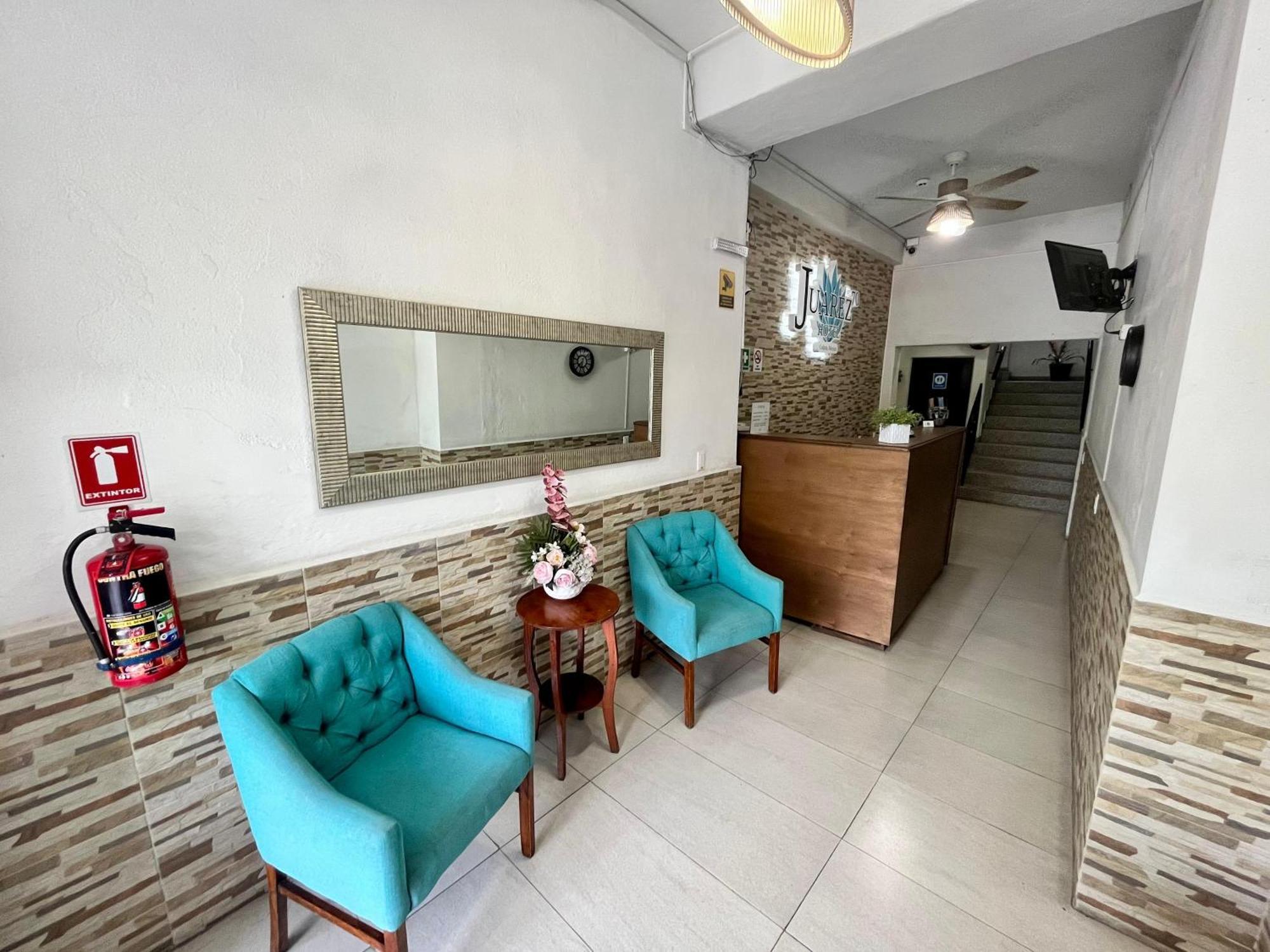Hotel Juarez 70 Colima Zewnętrze zdjęcie