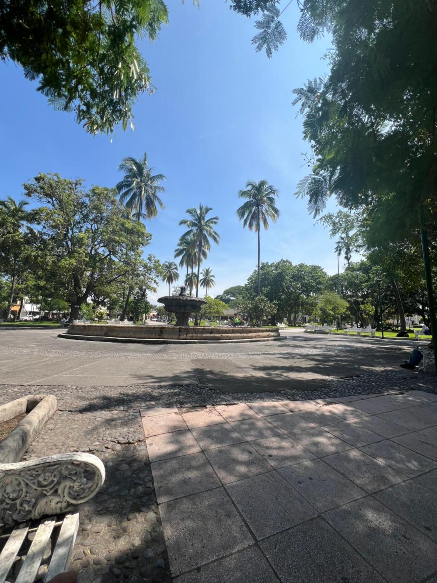 Hotel Juarez 70 Colima Zewnętrze zdjęcie
